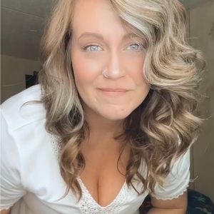 Meet your Posher, Rae-lynn